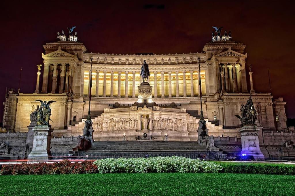 Veronica A Piazza Venezia Apartment